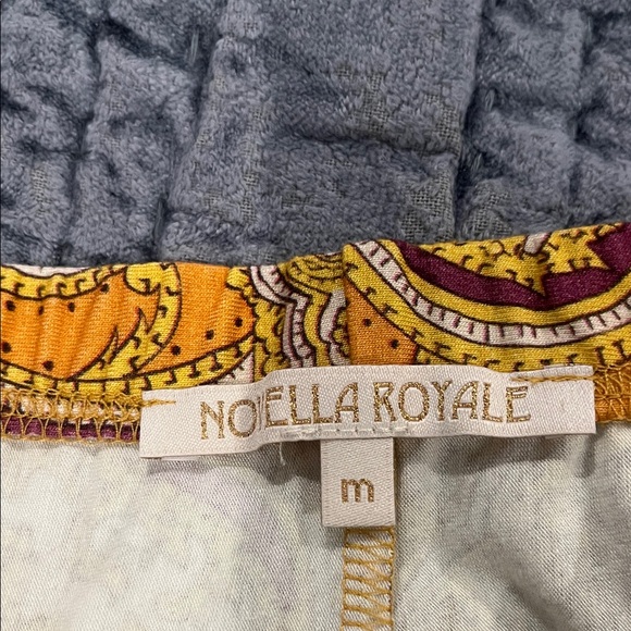 Novella Royale Yellow and Maroon iris bells tangerine dial - Picture 2 of 7